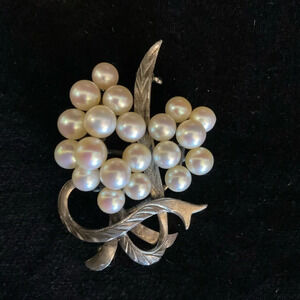 1930’s Silver Scroll 20 Cultured Mikimoto Pearl Brooch. Japan